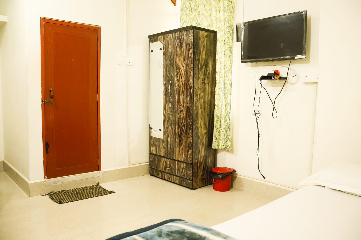 Pine Tree Lodge Шиллонг Экстерьер фото