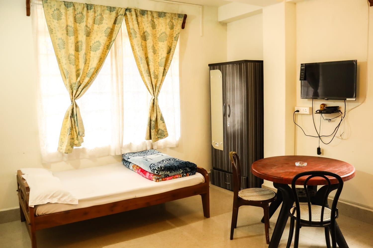 Pine Tree Lodge Шиллонг Экстерьер фото